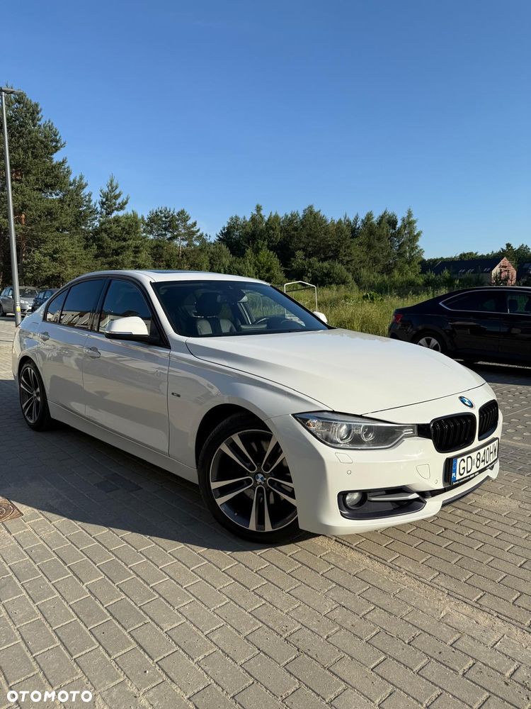 BMW Seria 3 330d Sport Line - 1