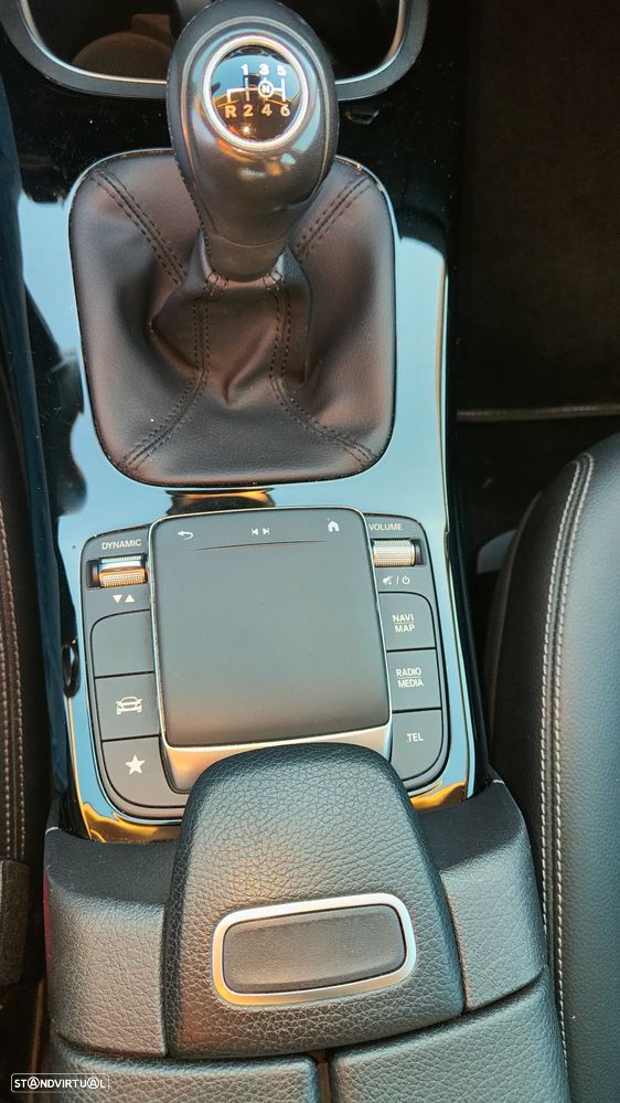 Mercedes-Benz CLA 180 d - 10