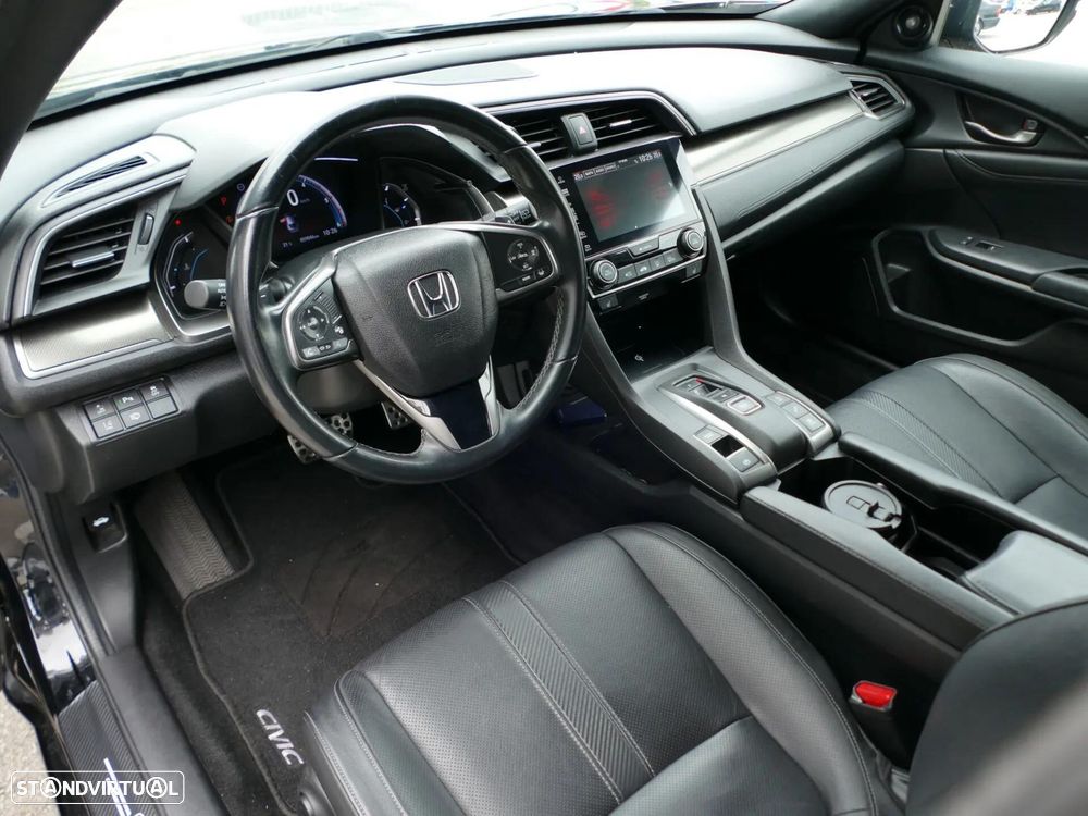 Honda Civic 1.6 i-DTEC Executive Premium 9AT - 28