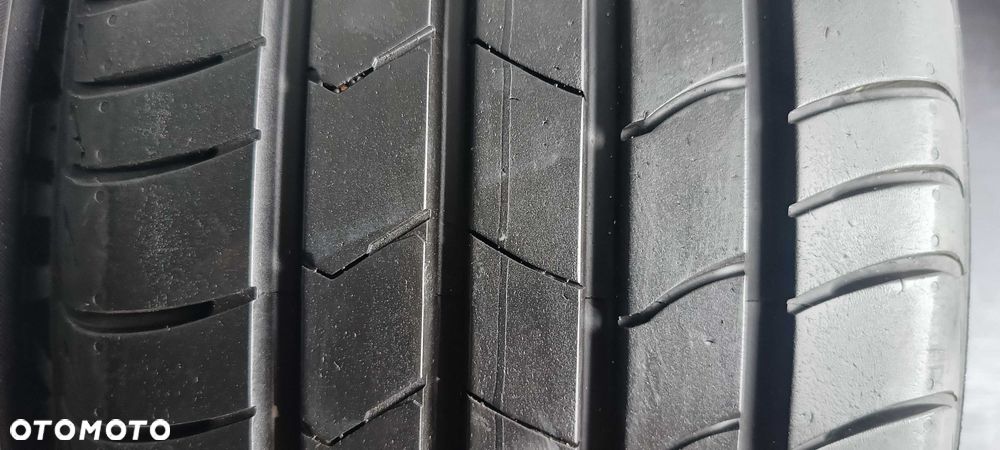 2X 215/55R18 95H Kumho Ecsta HS51 58B1 - 3