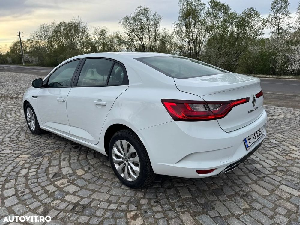 Renault Megane TCe 114 GPF Life - 11