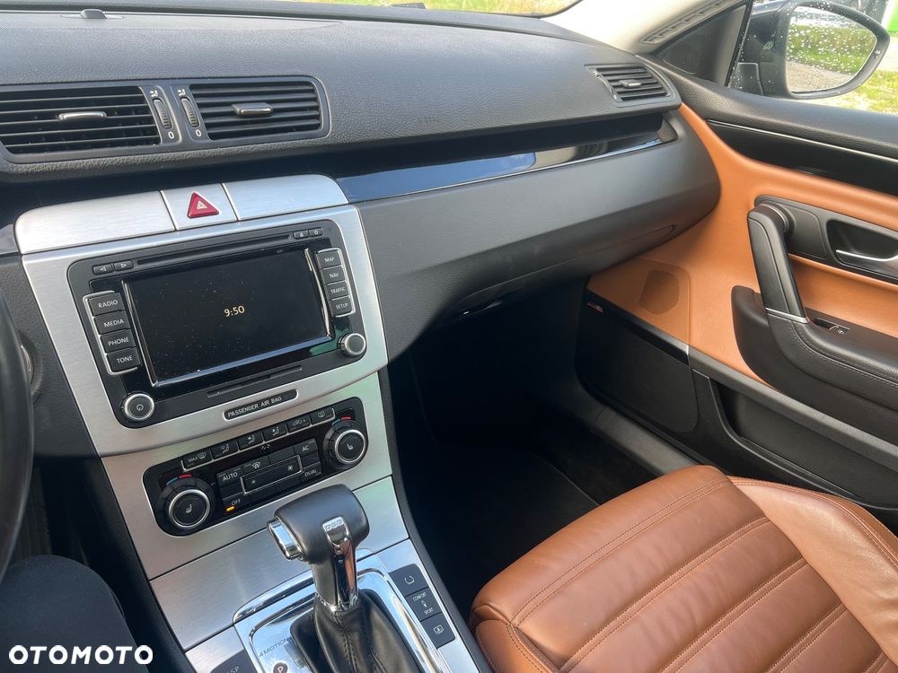 Volkswagen CC 3.6 V6 4Motion DSG - 18