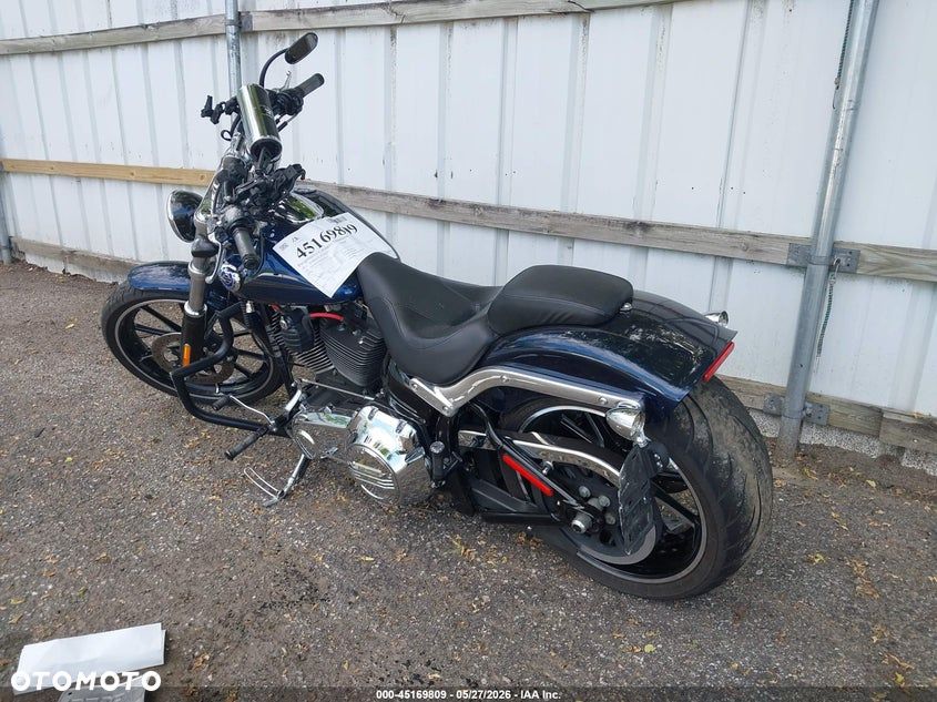 Harley-Davidson Softail Street Bob - 4