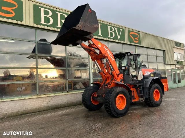 Hitachi ZW 180-6 - 8