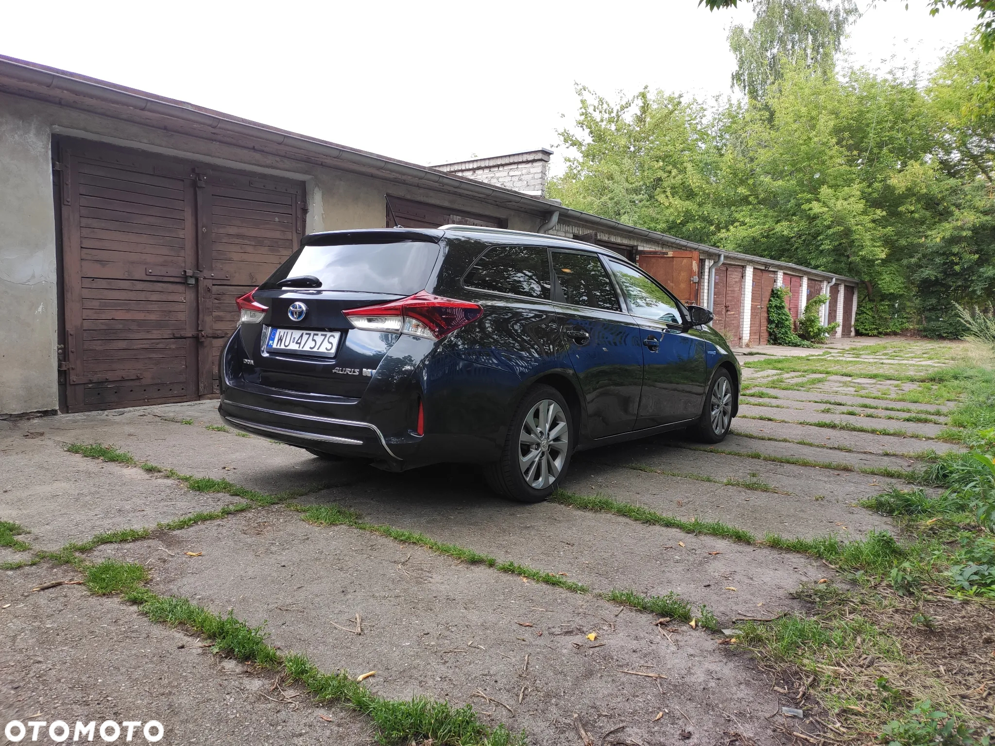Toyota Auris 1.8 HSD Luna - 2