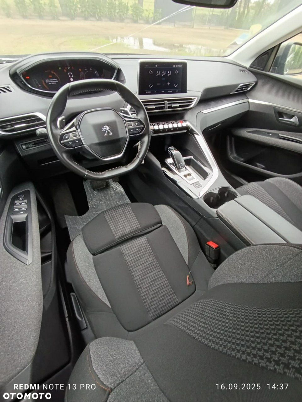Peugeot 5008 - 16
