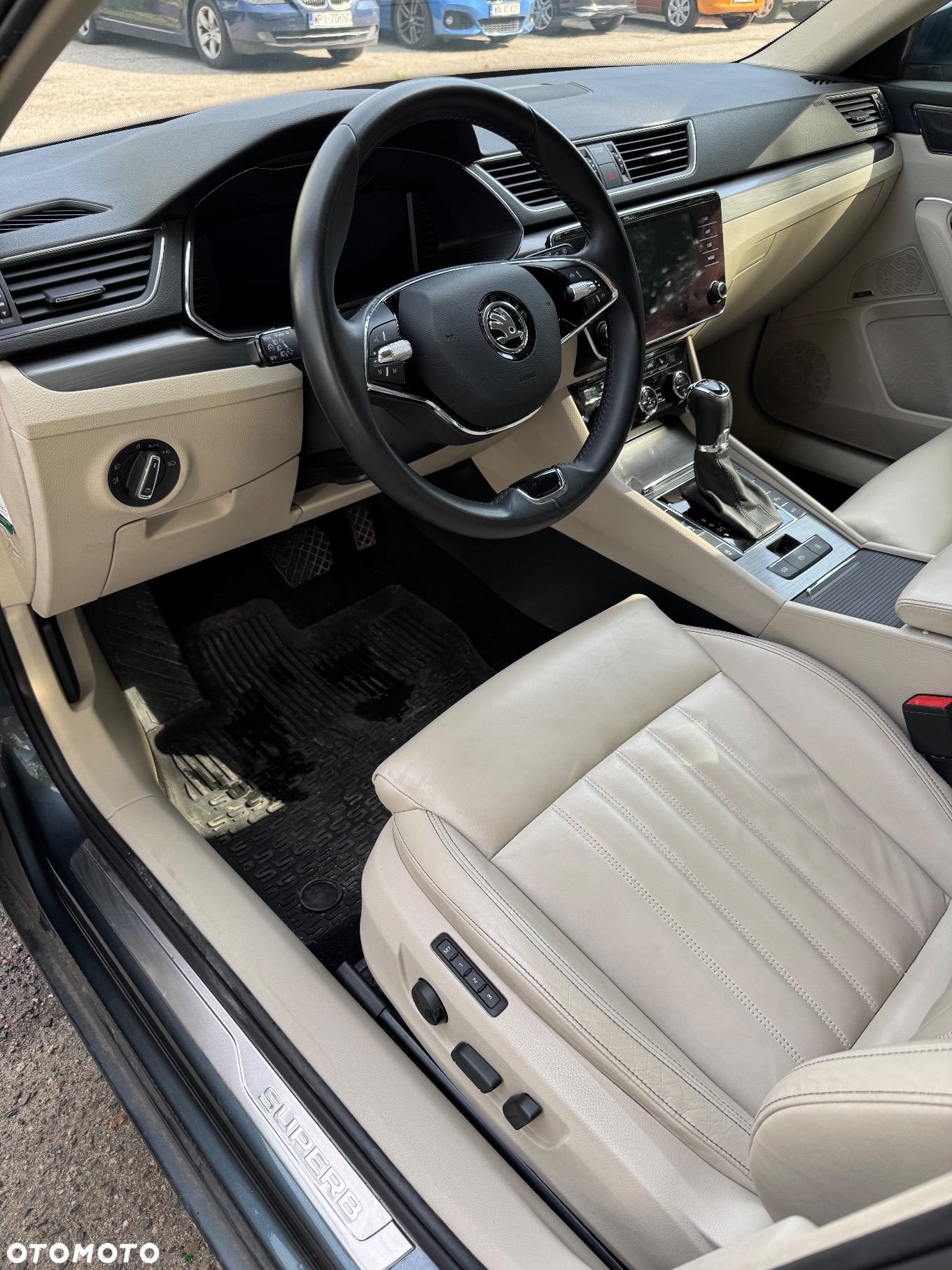 Skoda Superb 2.0 TDI SCR Style DSG - 18