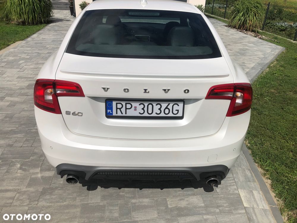 Volvo S60 - 4