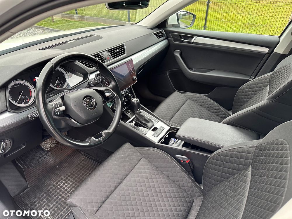 Skoda Superb 2.0 TDI SCR Ambition DSG - 10