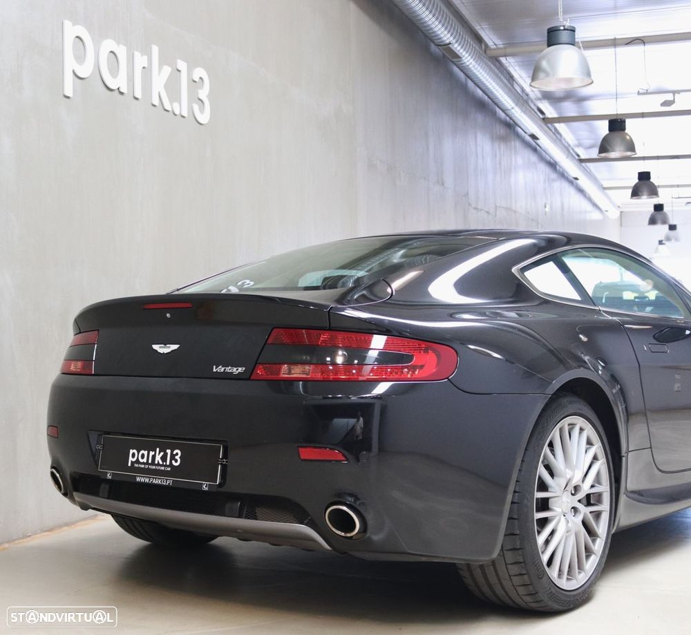 Aston Martin Vantage Coupe V8 Sportshift - 3