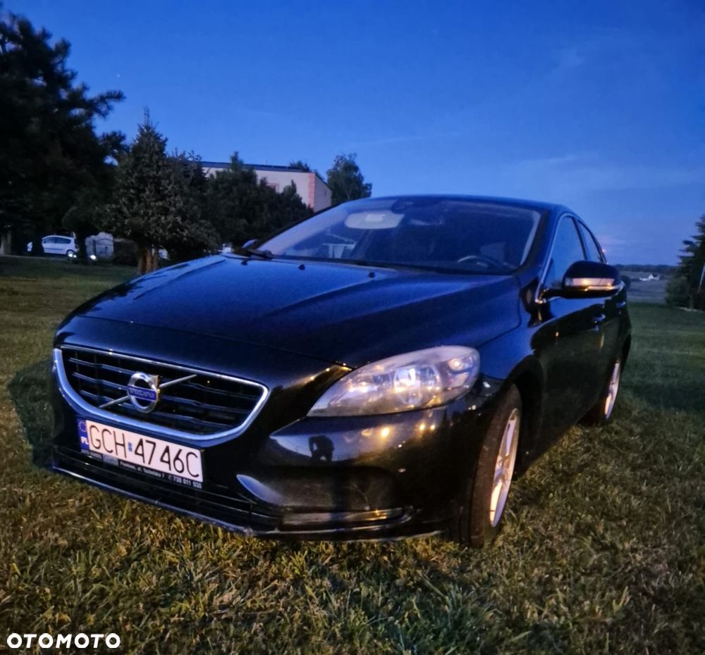 Volvo V40