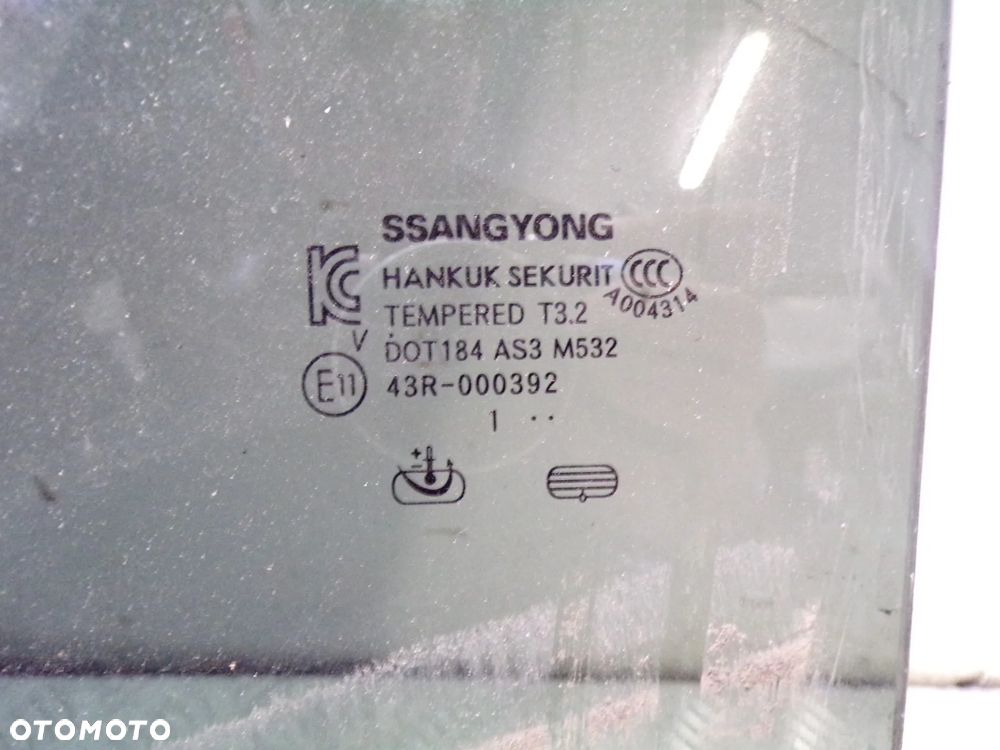 SZYBA DRZWI LEWY TYŁ SSANGYONG TIVOLI 2021 ROK - 2