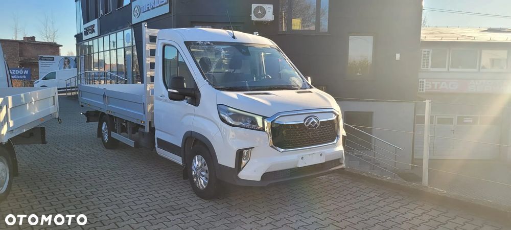 Maxus Deliver 9 - 40