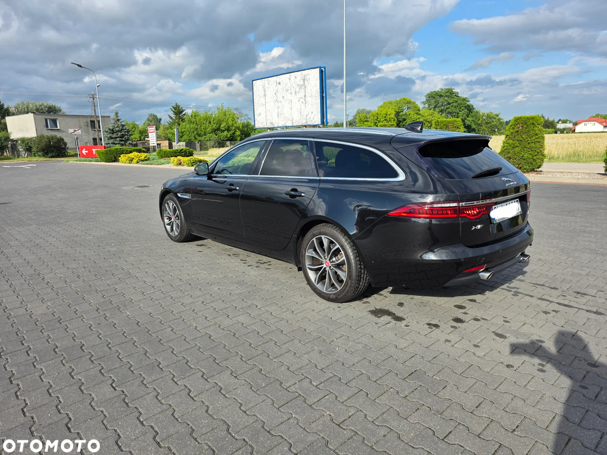 Jaguar XF 2.0 i4D Prestige - 3