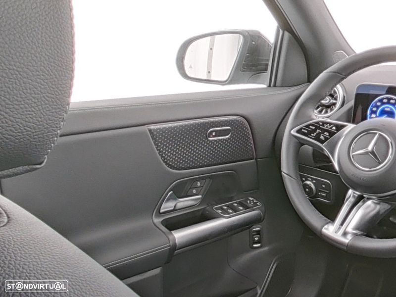 Mercedes-Benz EQA 250 - 9