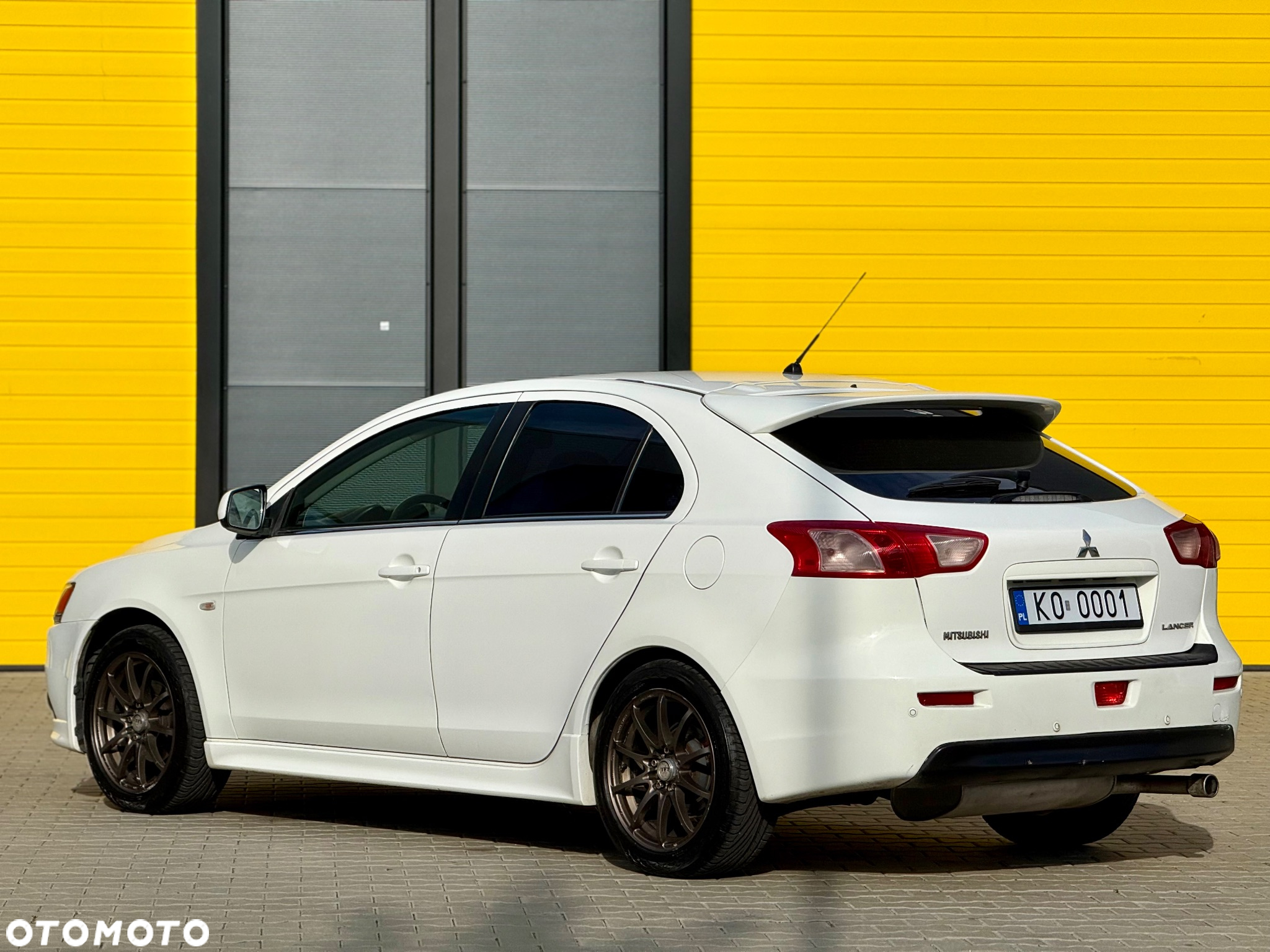 Mitsubishi Lancer - 3