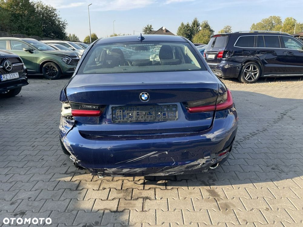 BMW Seria 3 330d - 4