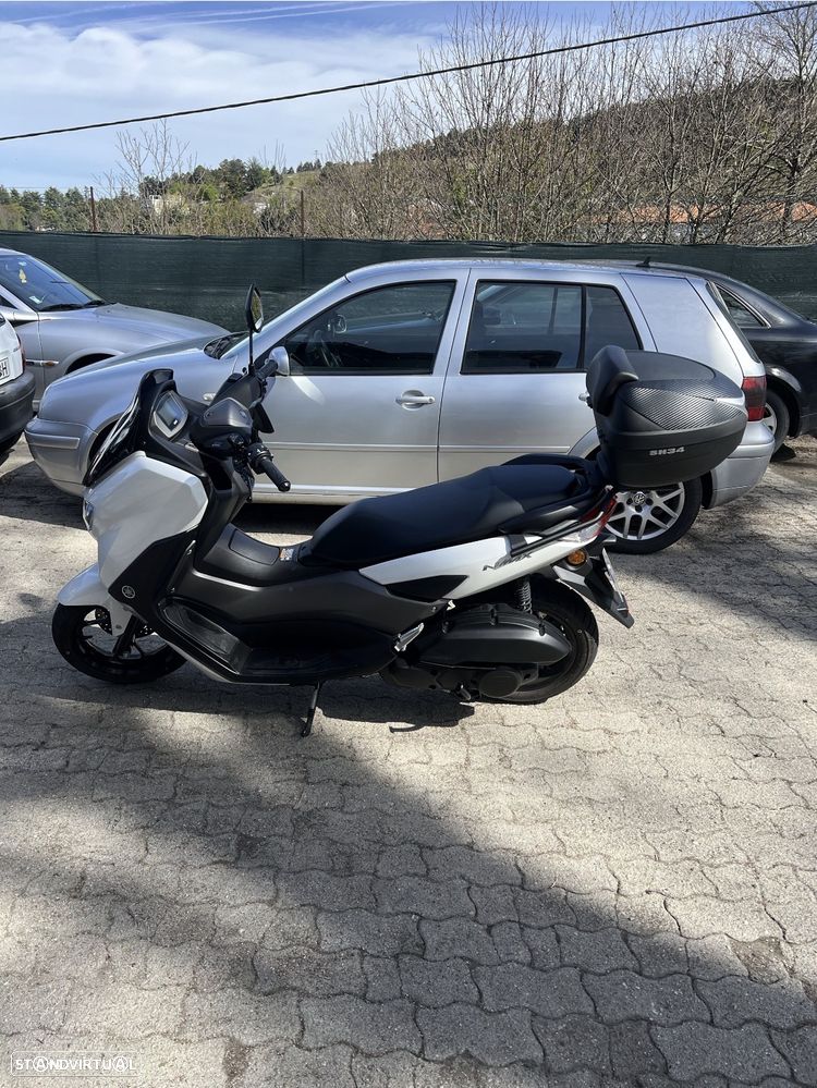 Yamaha NMAX - 5