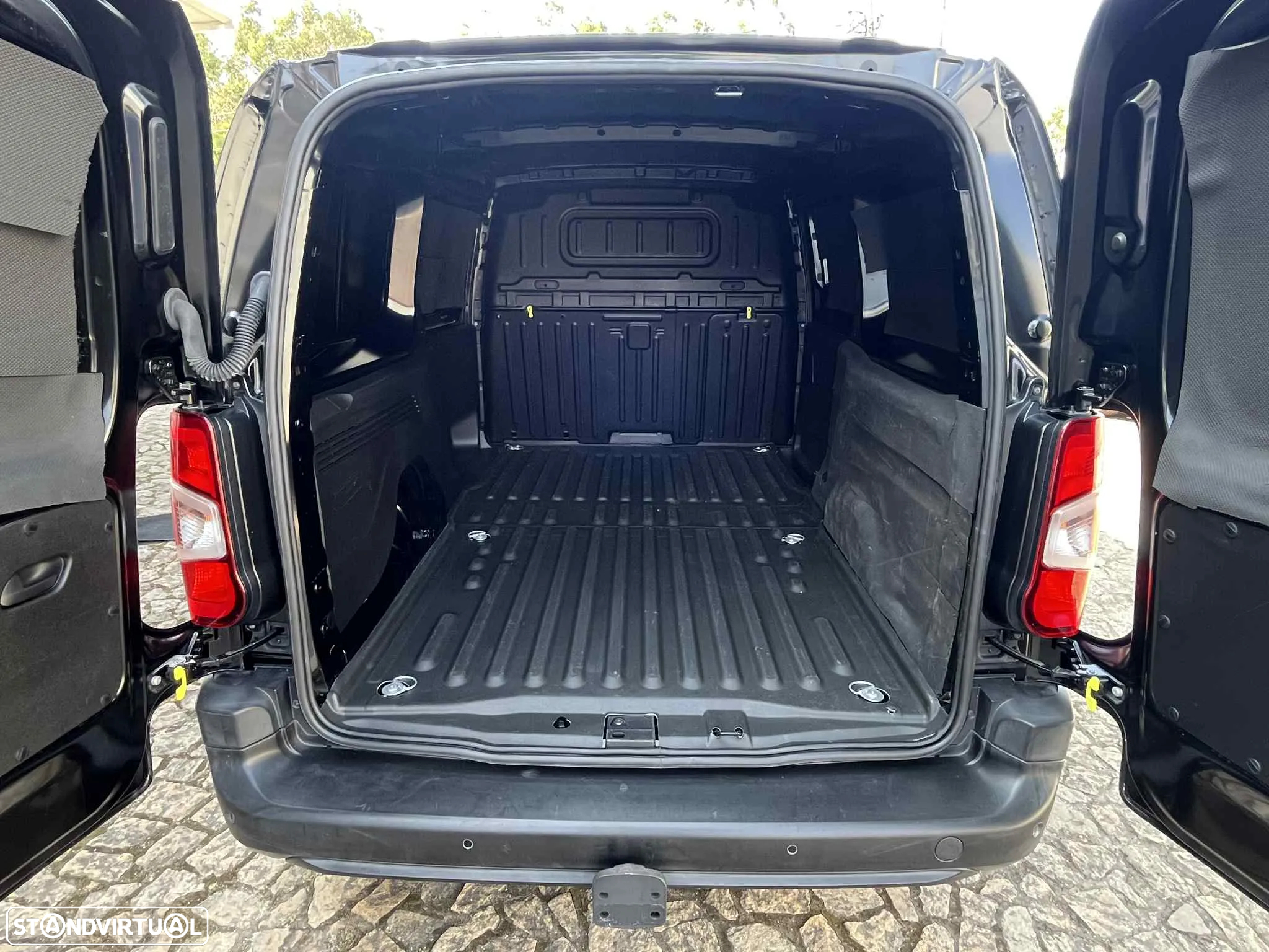 Peugeot Partner Premium Longa 1.5 BlueHDi 100cv - 26