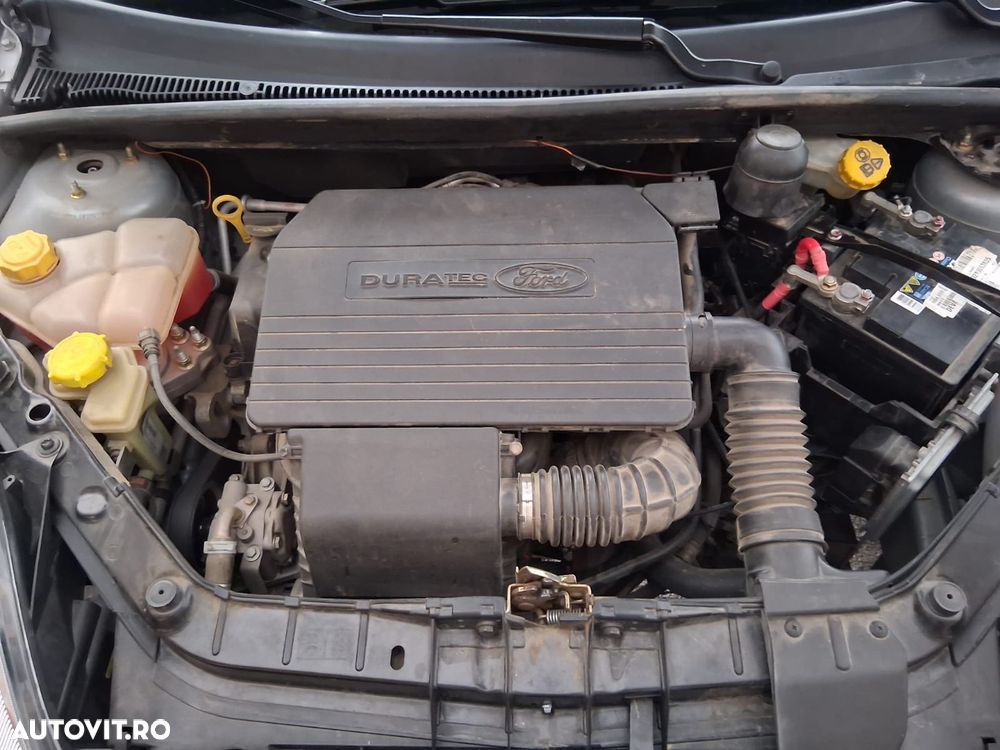 Ford Fiesta 1.3i Comfort - 10