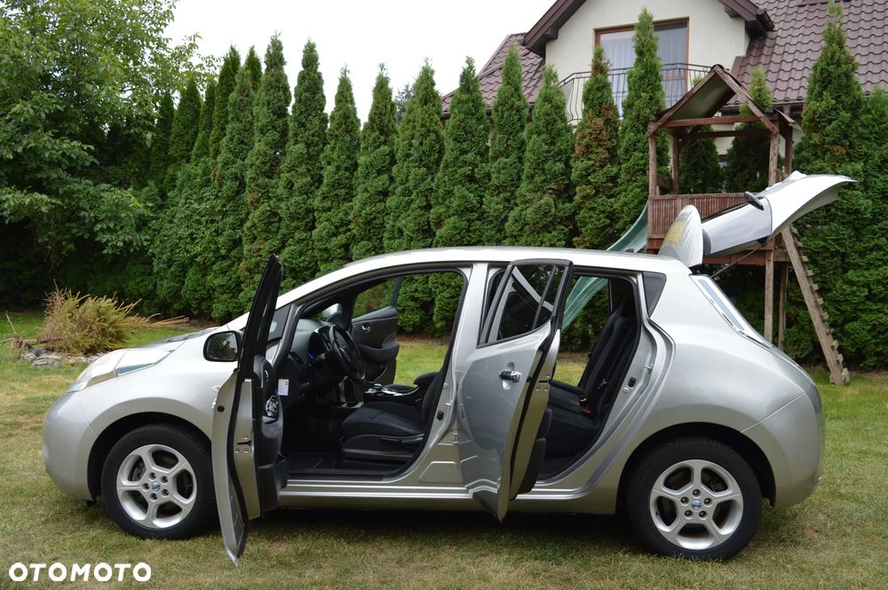 Nissan Leaf 24 kWh (mit Batterie) Visia + - 15
