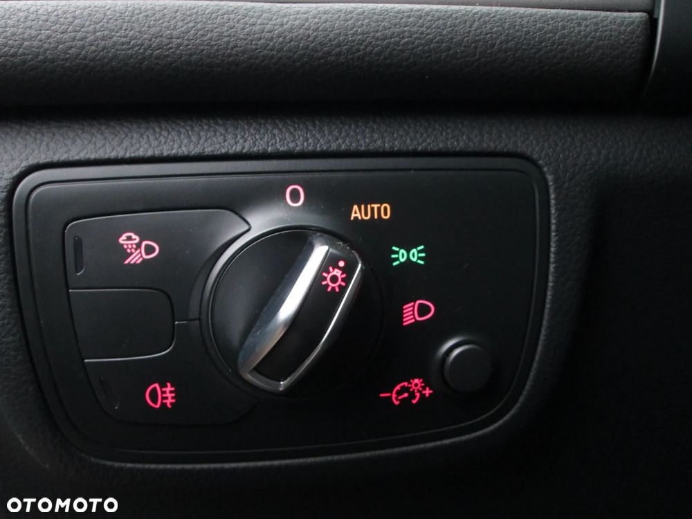 Audi A6 Avant 2.0 TDI Ultra DPF S tronic - 21