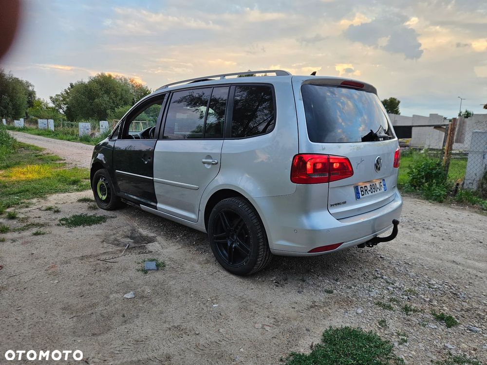 Volkswagen Touran 2.0 TDI Highline - 9