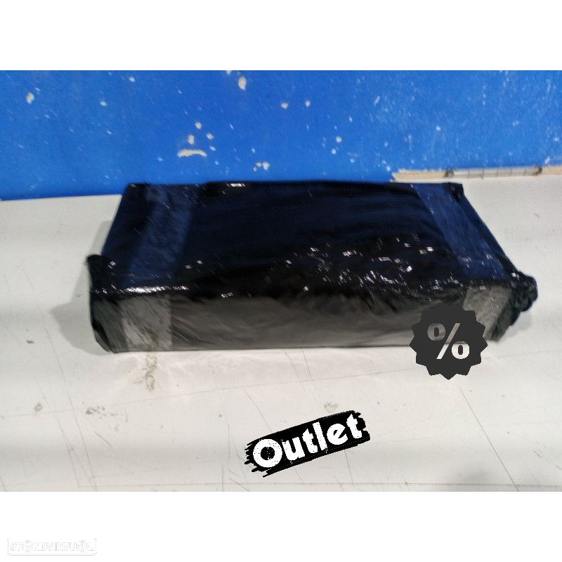 E010411C1 PONTEIRAS DE ESCAPE MERCEDES W177 18 - LOOK A35 AMG - 4