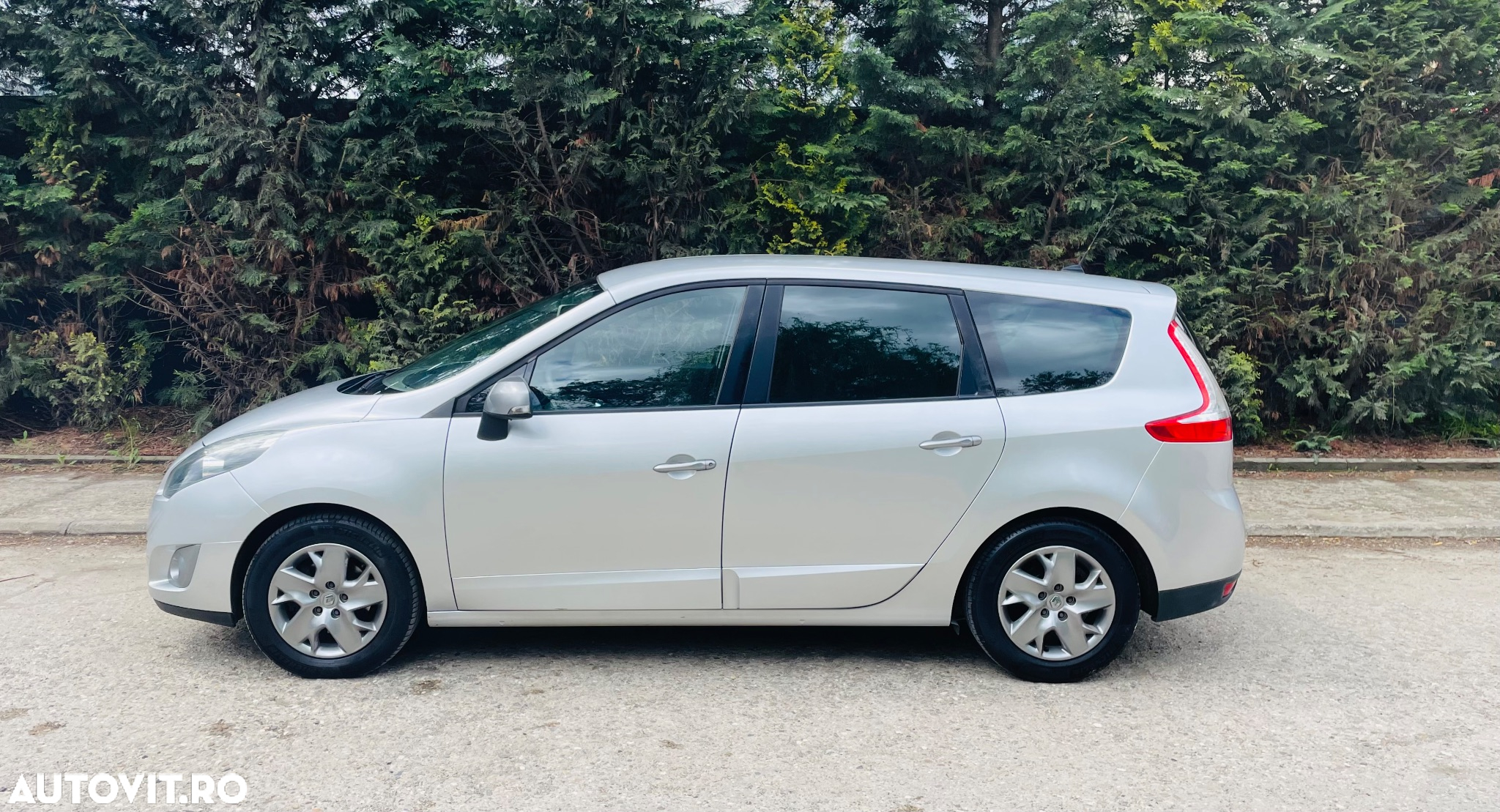 Renault Grand Scenic ENERGY dCi 110 Start & Stop Dynamique - 16