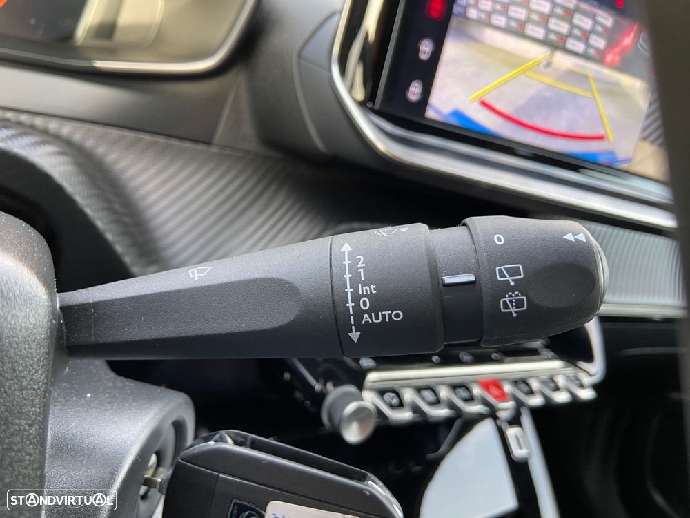 Peugeot 2008 1.2 PureTech Allure - 12