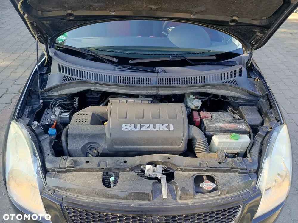 Suzuki Swift 1.6 Sport - 10