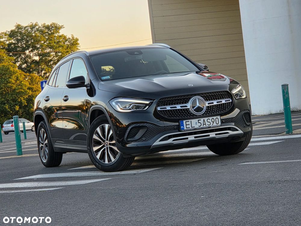 Mercedes-Benz GLA 200 Business Edition - 23