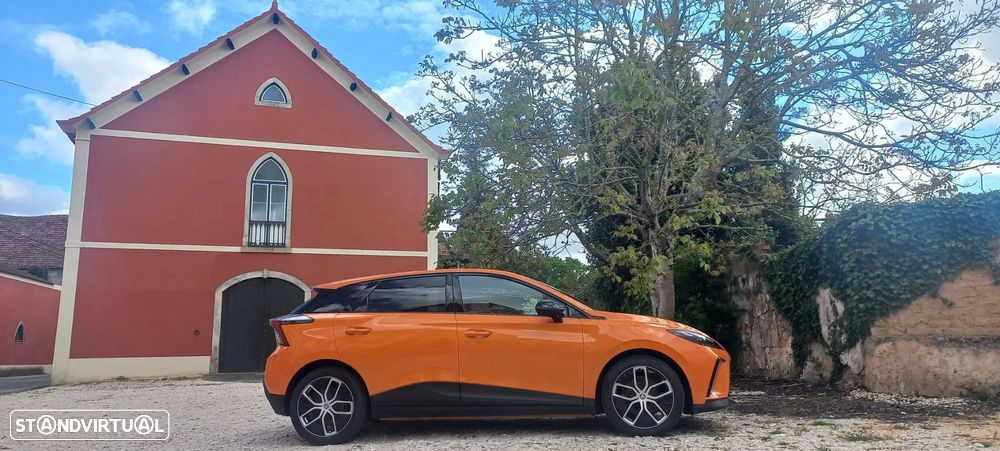 MG MG4 64 kWh Luxury - 16