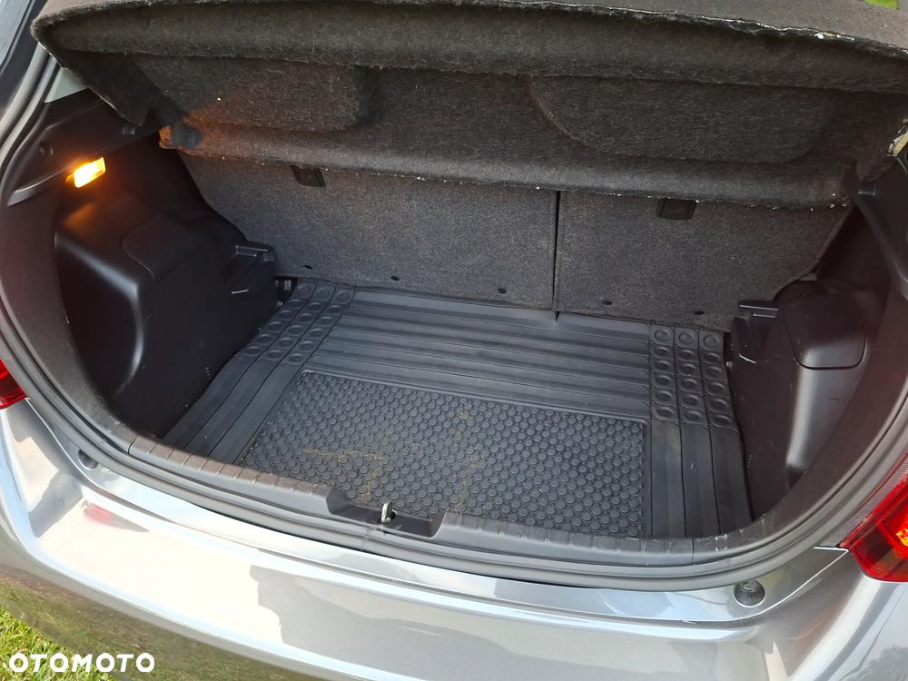 Toyota Yaris 1.33 VVT-i Style - 24
