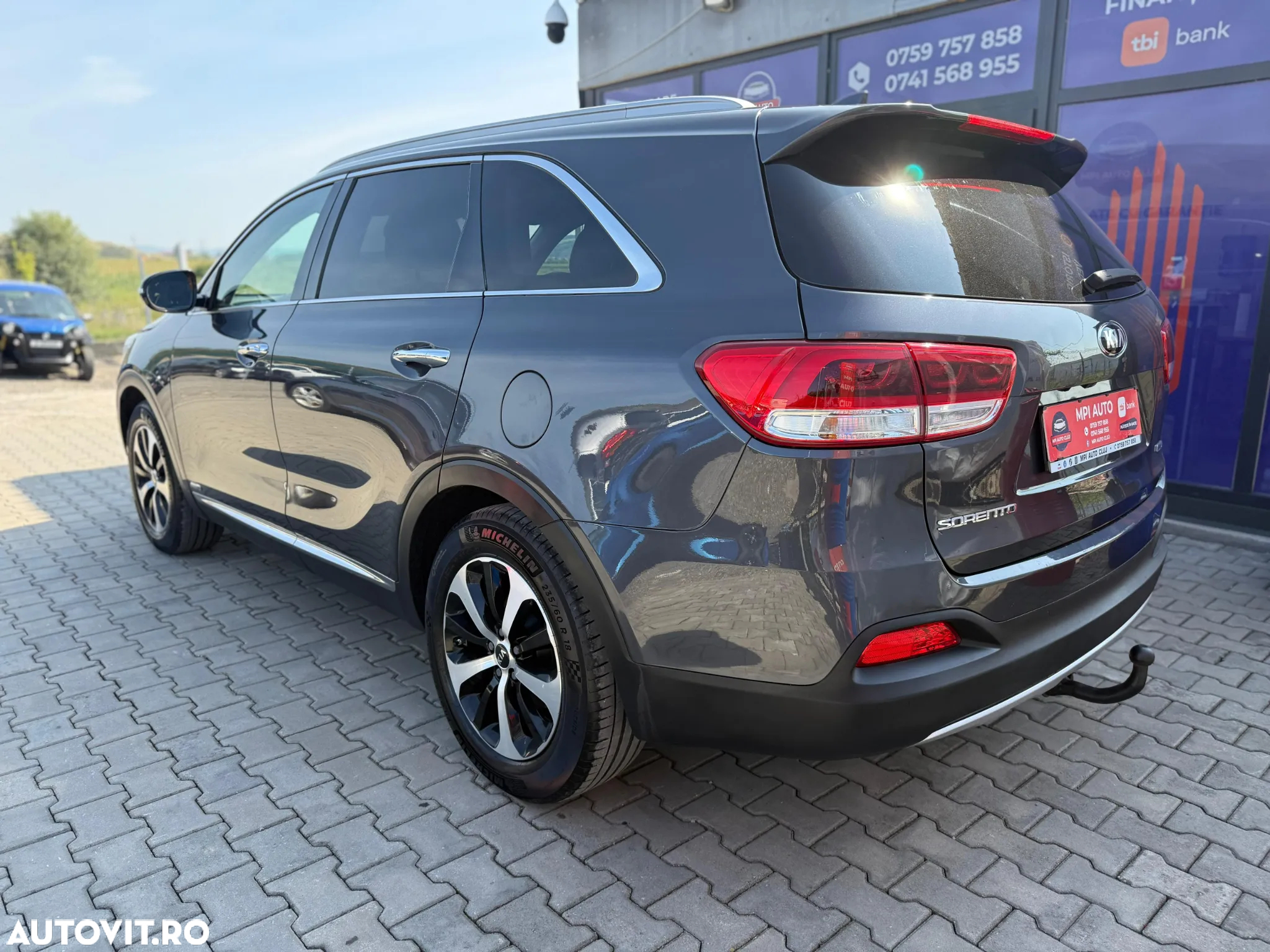 Kia Sorento - 5