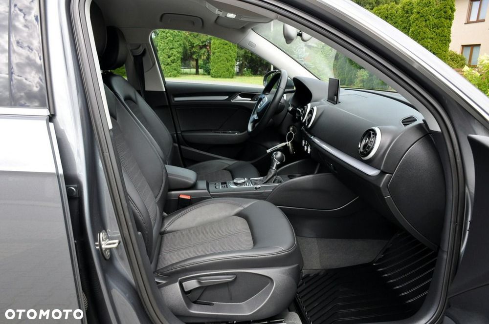 Audi A3 Sportback - 17