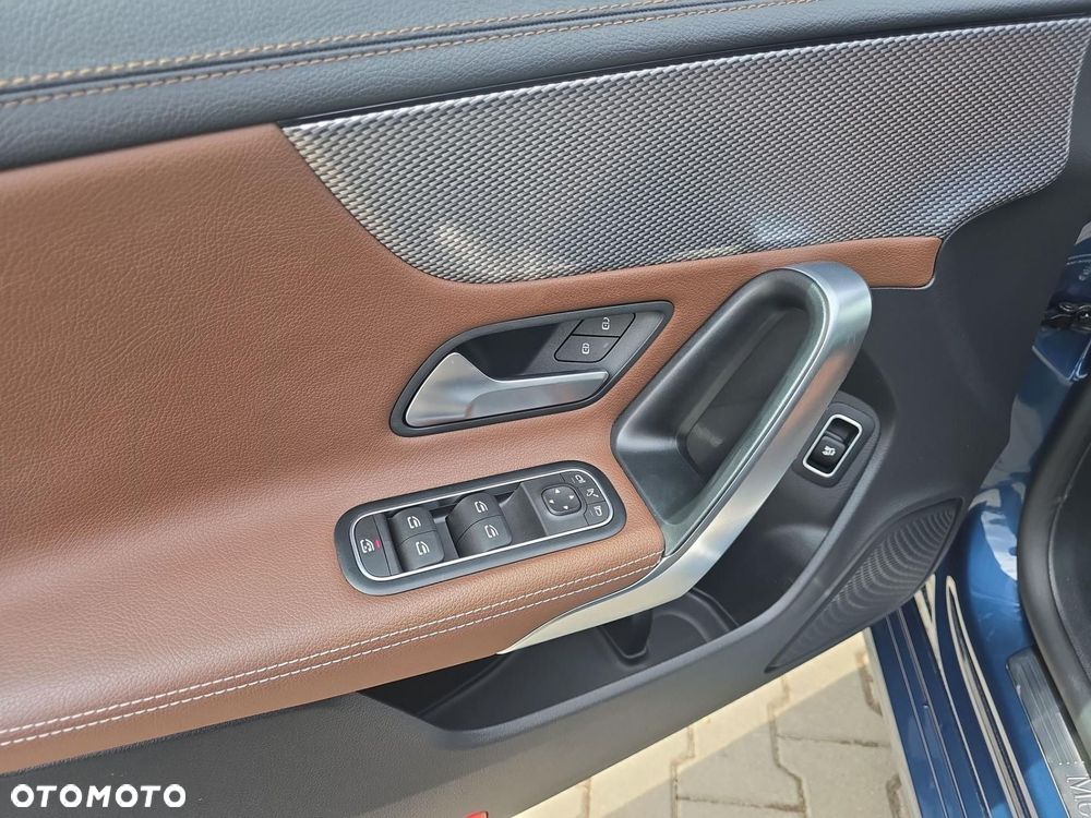 Mercedes-Benz CLA - 10