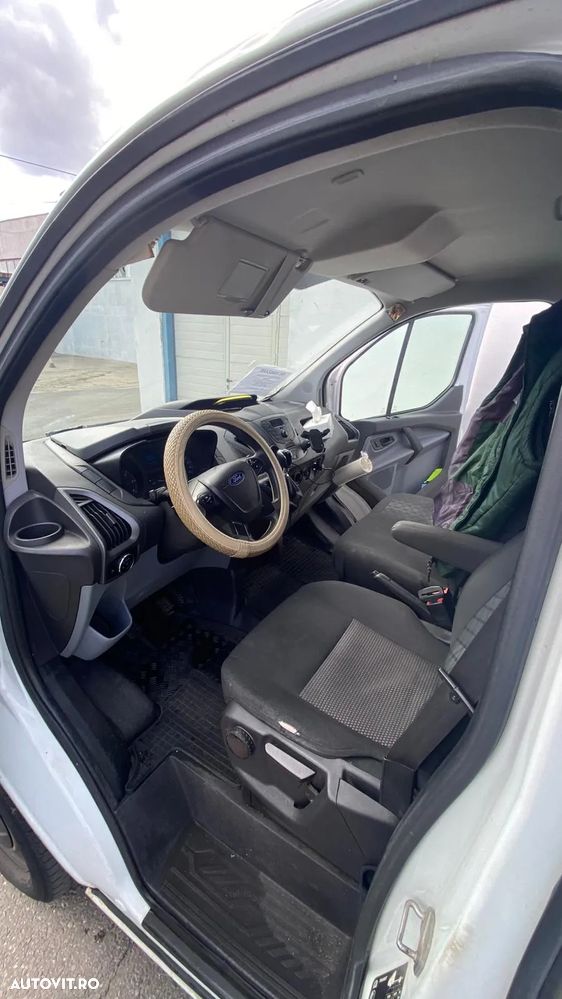 Ford Transit Custom - 8