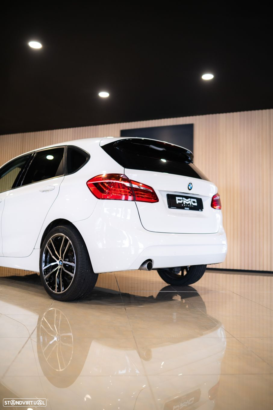 BMW 218 Active Tourer d Advantage Auto - 8