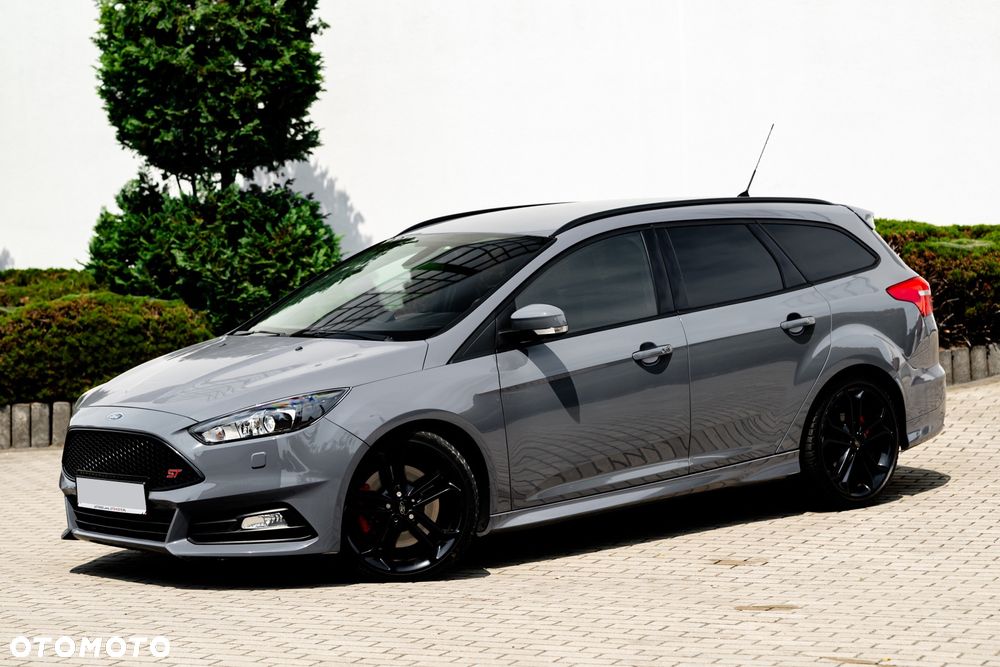 Ford Focus 2.0 TDCi ST - 4