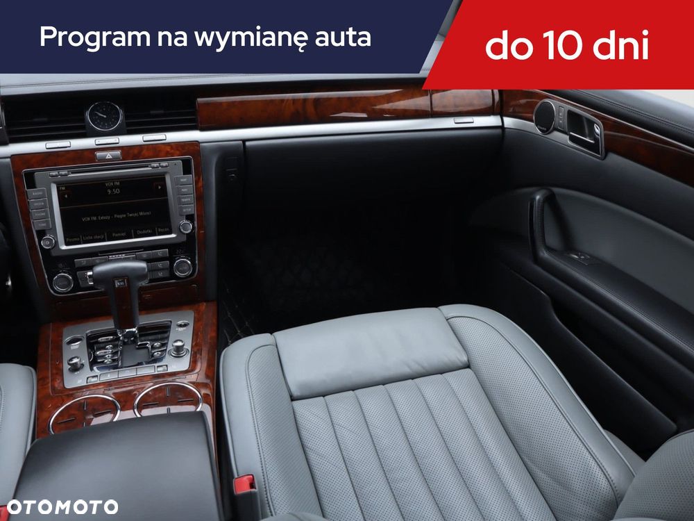 Volkswagen Phaeton - 10