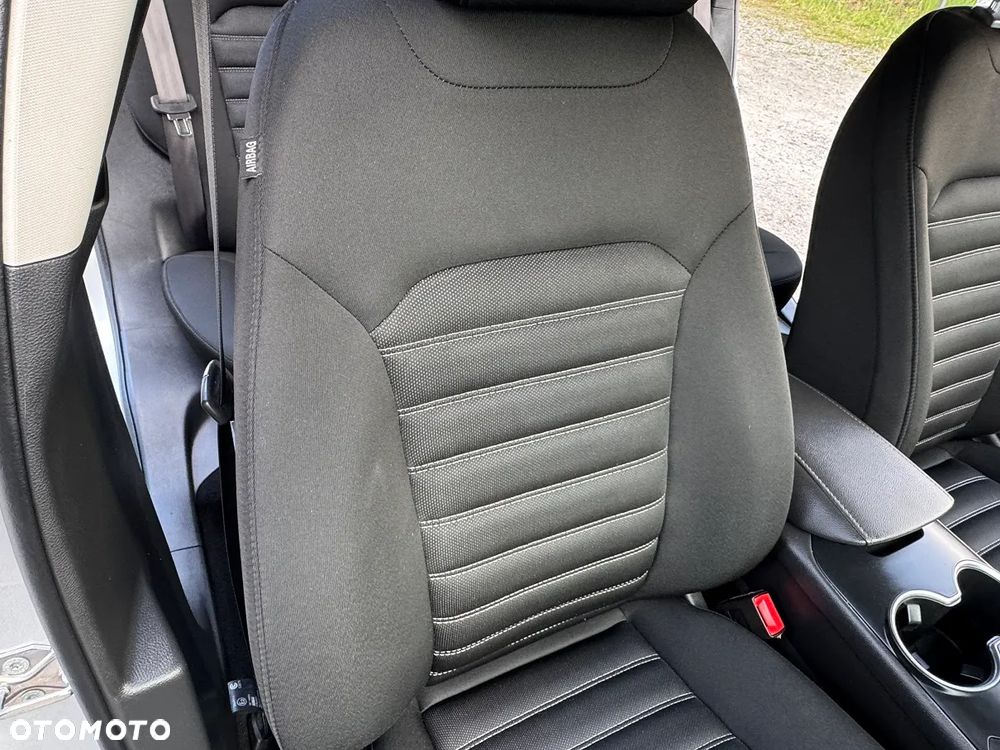 Ford Mondeo - 30