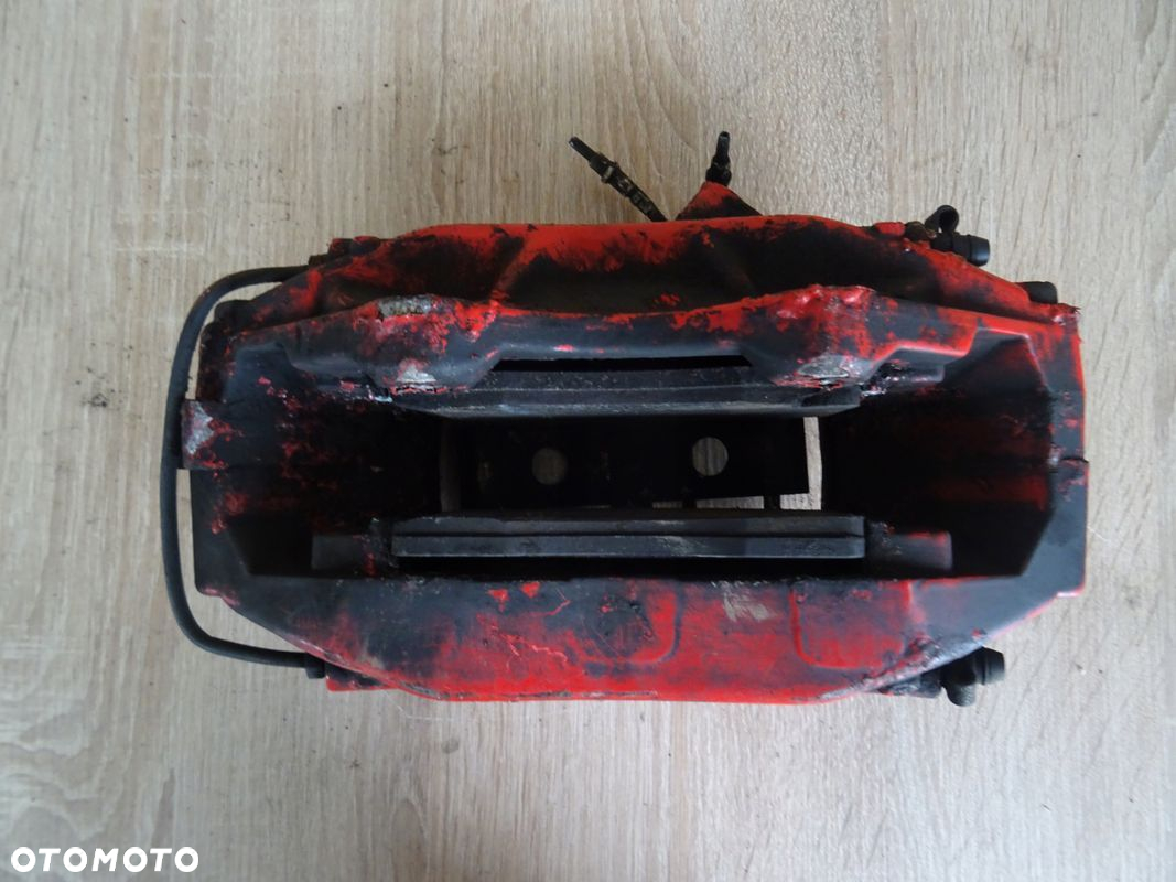 ZACISK PRAWY PRZÓD PRZEDNI PEUGEOT 607 BREMBO - 2