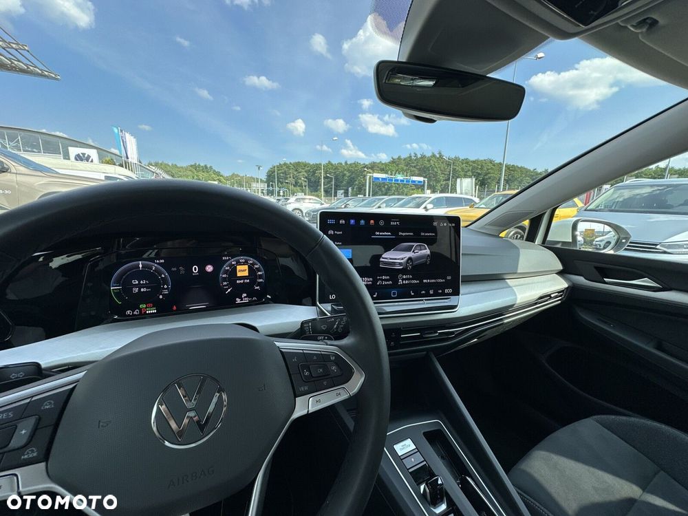 Volkswagen Golf - 14