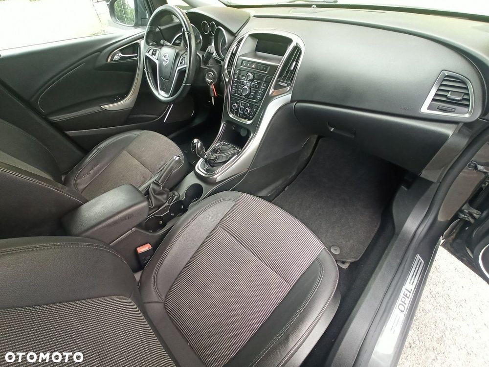 Opel Astra IV 1.7 CDTI Cosmo - 13