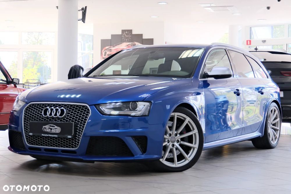 Audi RS4 Avant Standard - 19
