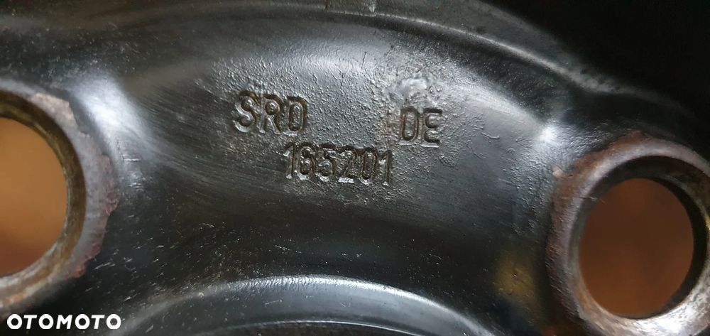 Felgi stalowe z oponami 7J ET39 5x112 205/60 R16 Audi A4 B9 - 14