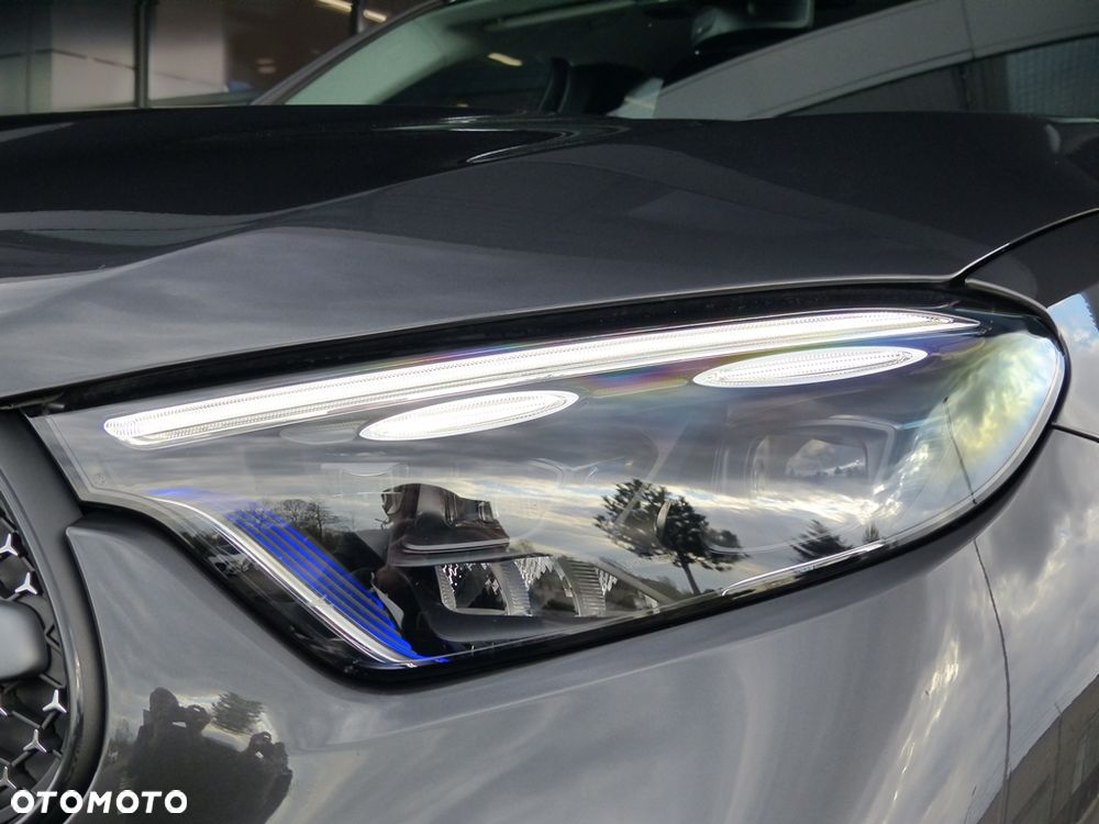 Mercedes-Benz GLC 220 d mHEV 4-Matic AMG Line - 9