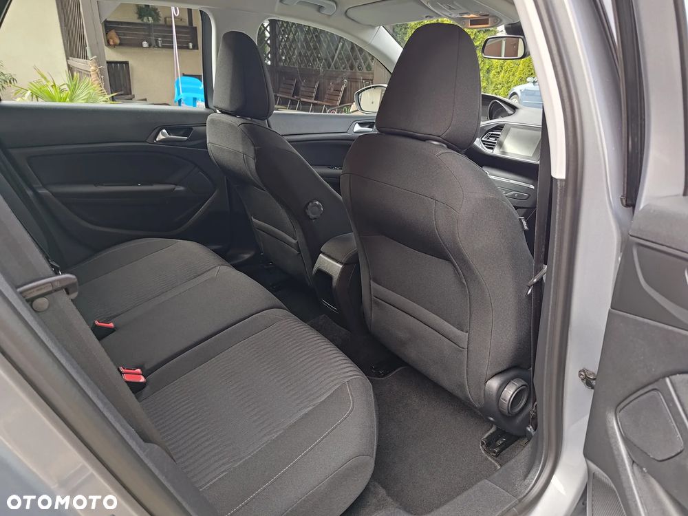 Peugeot 308 BlueHDi 120 Stop & Start Allure - 21