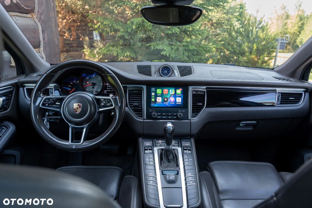 Porsche Macan - 31